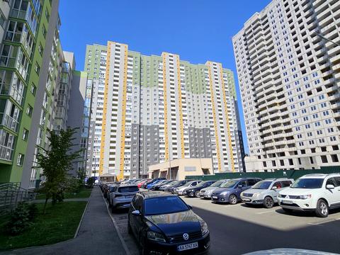 квартира за адресою Миколи Вінграновського вул., 2