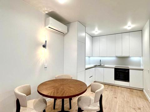 квартира за адресою Олександра Олеся вул., 8/17