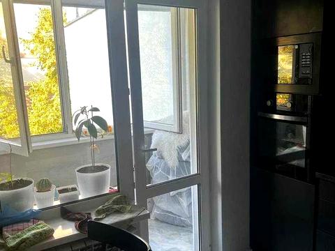 квартира за адресою Феодосійська вул., 8