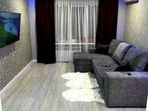 квартира за адресою Феодосійська вул., 8