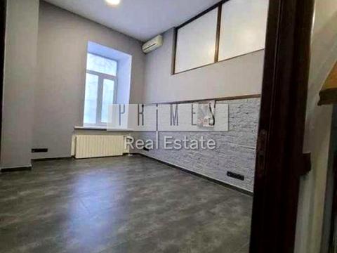 комерційна за адресою Академіка Богомольця вул., 3