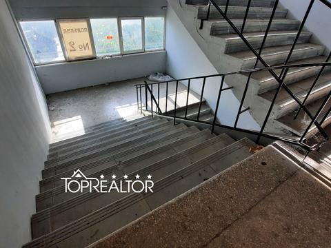 комерційна за адресою Киргизька вул., 19