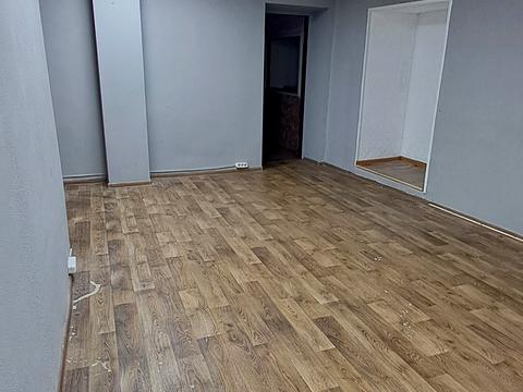 комерційна за адресою Хрещатик, 44