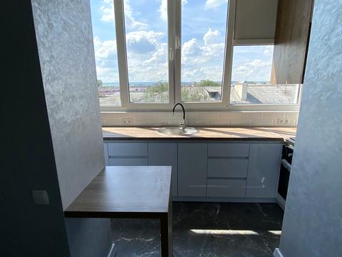 квартира за адресою Хотинська вул., 12