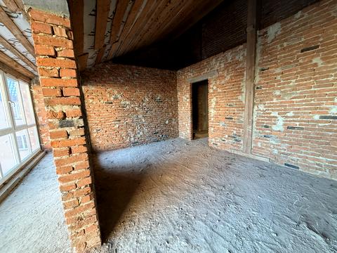 квартира за адресою Довженка, 1