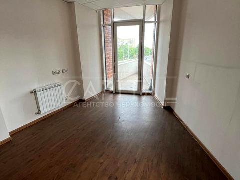 комерційна за адресою Київ, Лесі Українки бульв., 30В