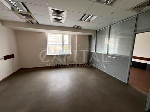 комерційна за адресою Київ, Лесі Українки бульв., 30В