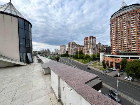 комерційна за адресою Київ, Лесі Українки бульв., 30В