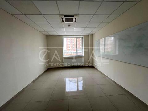 комерційна за адресою Київ, Лесі Українки бульв., 30В