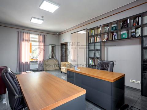 комерційна за адресою Жилянська вул., 97А