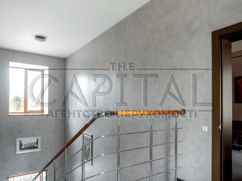 комерційна за адресою Жилянська вул., 97А