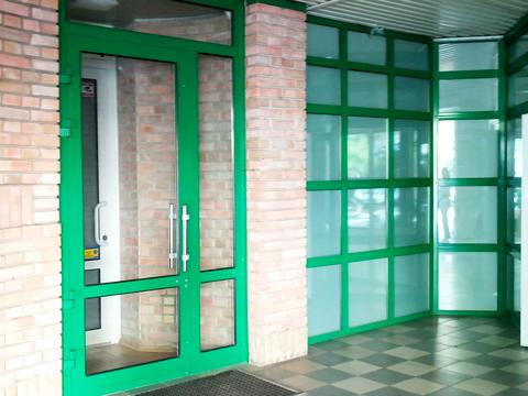 комерційна за адресою Назарівська вул. (Вєтрова), 7-Б