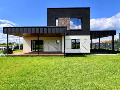 дом по адресу  ул.