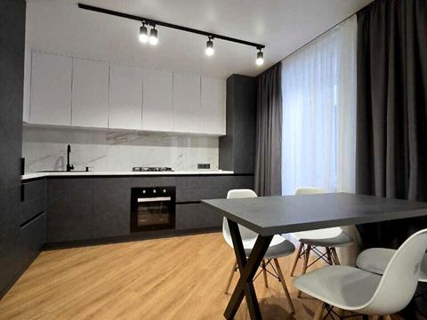 квартира за адресою пров. Тарнавського, 1