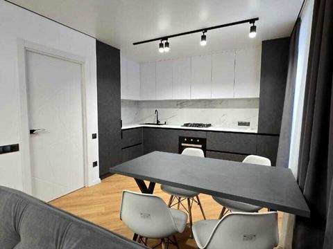 квартира за адресою пров. Тарнавського, 1