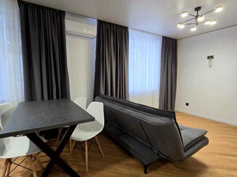 квартира за адресою пров. Тарнавського, 1