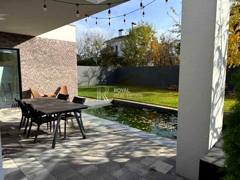 будинок за адресою 52-га Садова вул.