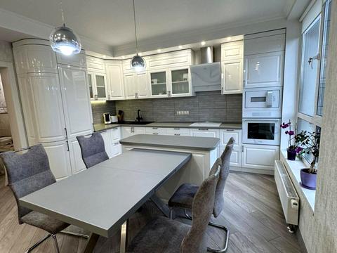 квартира за адресою Європейського Союзу просп. (Правди), 45