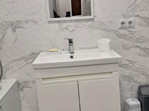 квартира за адресою Олексія Вадатурського вул. (Маршала Малиновського), 18