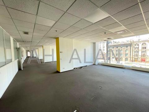 коммерческая по адресу Крещатик ул. (Kreschatic), 19