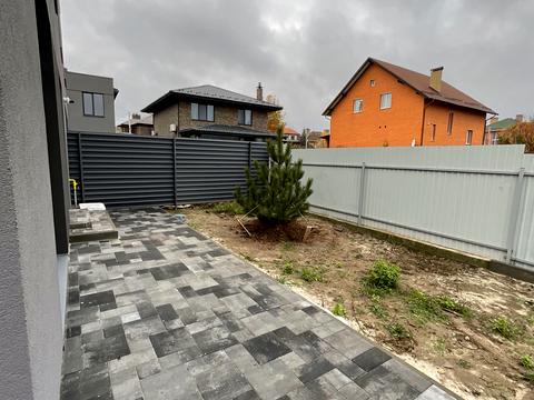 будинок за адресою Віктора Макогона вул.