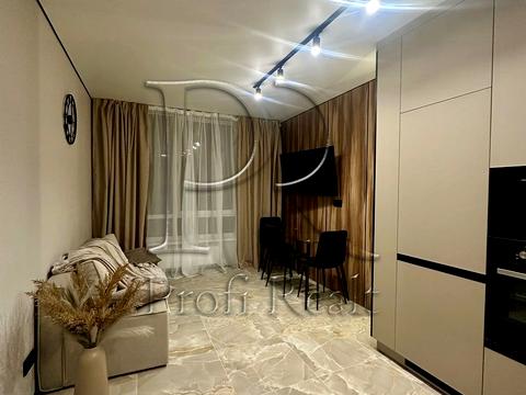 квартира за адресою Олександра Олеся вул., 9-А