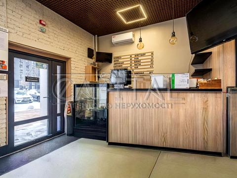 комерційна за адресою Дніпровська набережна вул., 16-Д