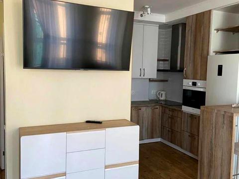 квартира за адресою Регенераторна вул., 4 к3