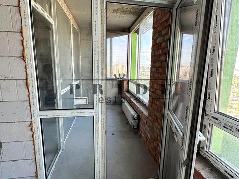 квартира за адресою Причальна вул., 8