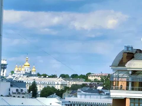 комерційна за адресою Круглоуніверситетська вул., 3-5