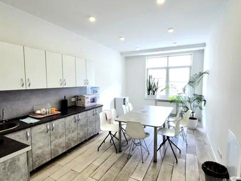 комерційна за адресою Круглоуніверситетська вул., 3-5