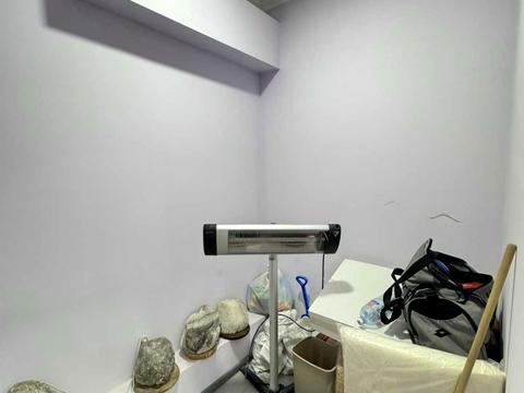 комерційна за адресою Академіка Амосова вул., 35