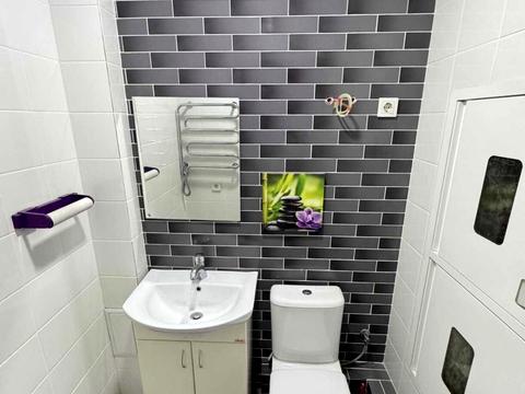 комерційна за адресою Академіка Амосова вул., 35