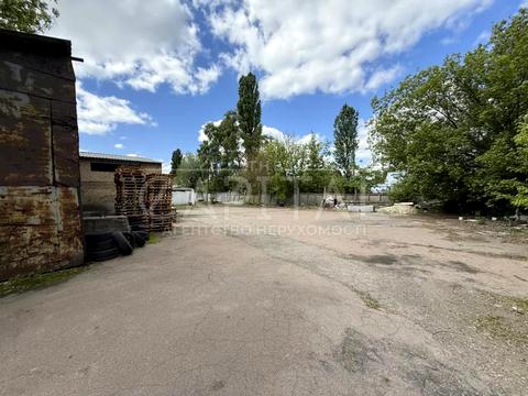 комерційна за адресою Київ, Малинська вул., 20-А