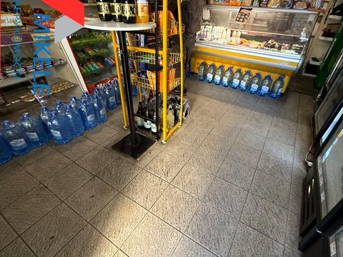 комерційна за адресою Кудрявська вул., 31-33