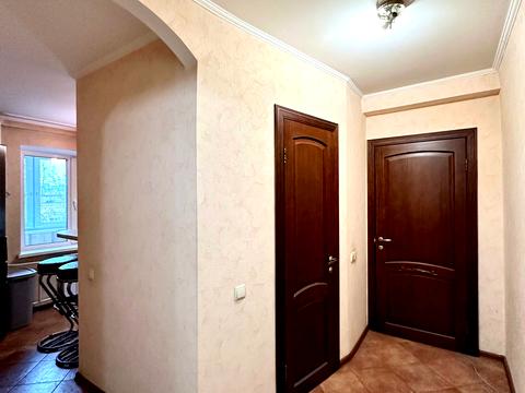 квартира за адресою Раїси Окіпної вул., 9