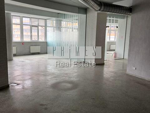 комерційна за адресою Євгена Коновальця вул. (Щорса), 32-Б