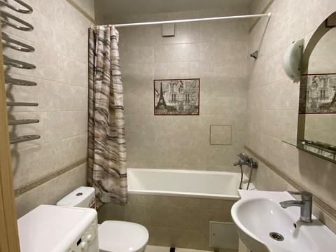 квартира за адресою Академіка Амосова вул., 61