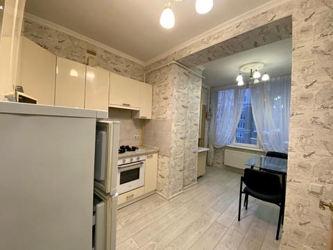 квартира за адресою Академіка Амосова вул., 61