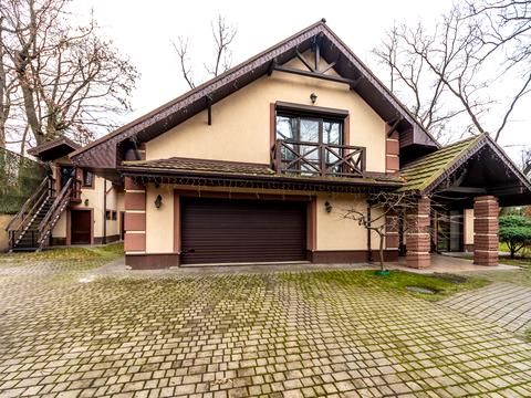 будинок за адресою Лісова вул.