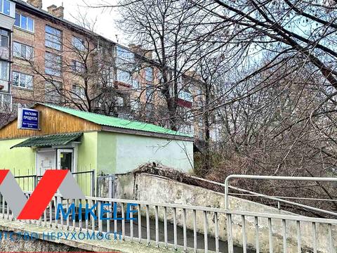 комерційна за адресою Кудрявська вул., 31-33