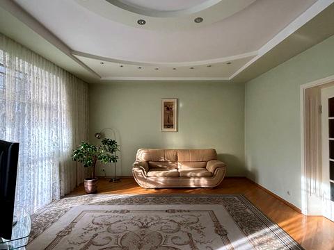 дом по адресу Михаила Павлика ул., 12