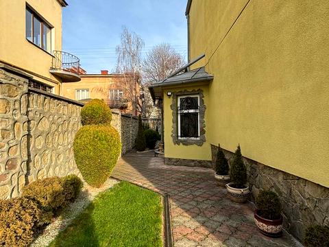 дом по адресу Михаила Павлика ул., 12