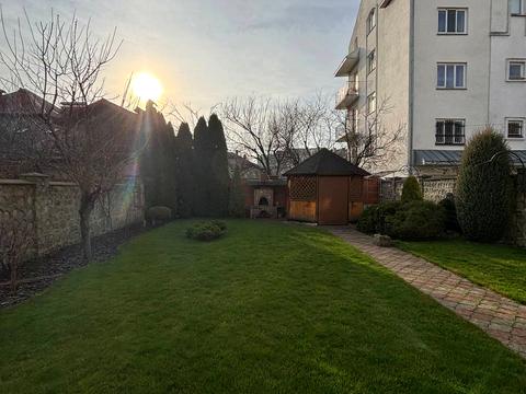 дом по адресу Михаила Павлика ул., 12