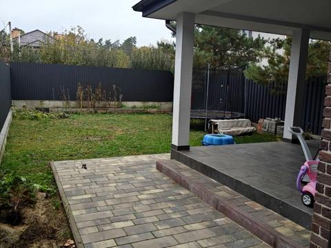 будинок за адресою Бровари, Ялинкова вул.