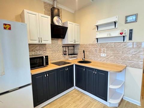 квартира за адресою Кирило-Мефодіївська вул., 2