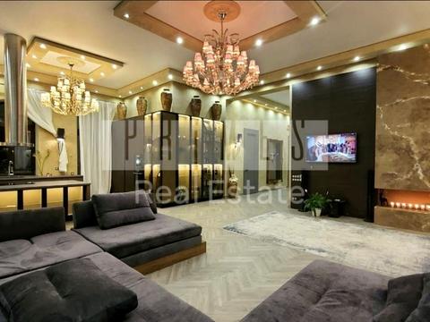 будинок за адресою Вишнева вул.