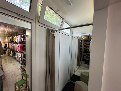 комерційна за адресою 15 Квітня вул., 2