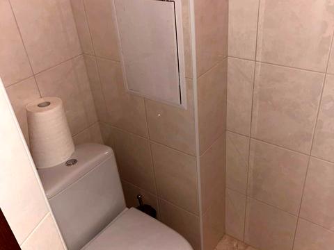 комерційна за адресою Золотоустівська вул., 52