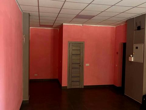 комерційна за адресою Золотоустівська вул., 52